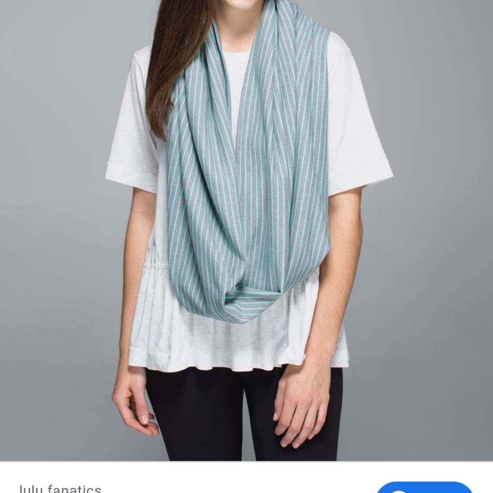 Lululemon vinyasa scarf new without tags